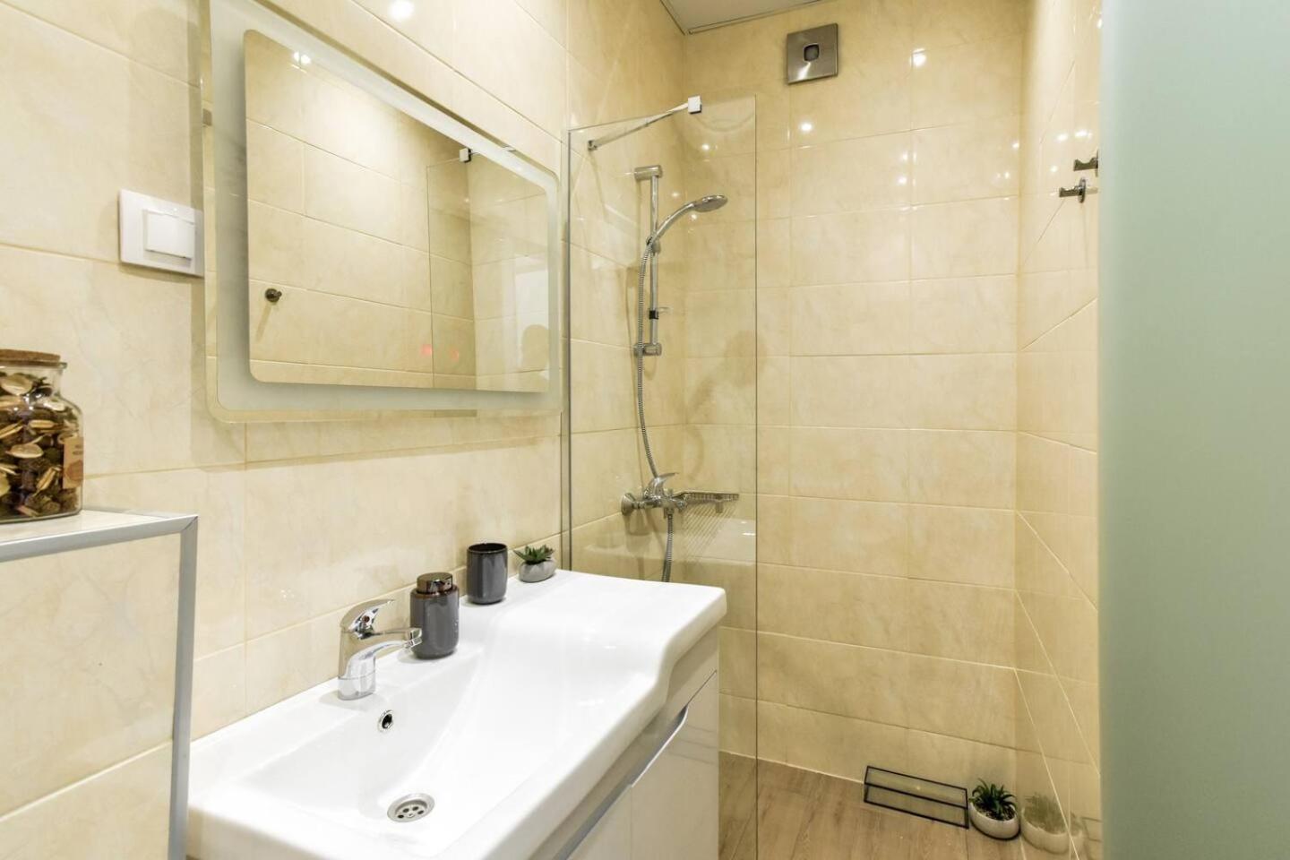 Duplex Condo Prime Location 2Bth 2 Studios โซเฟีย ภายนอก รูปภาพ